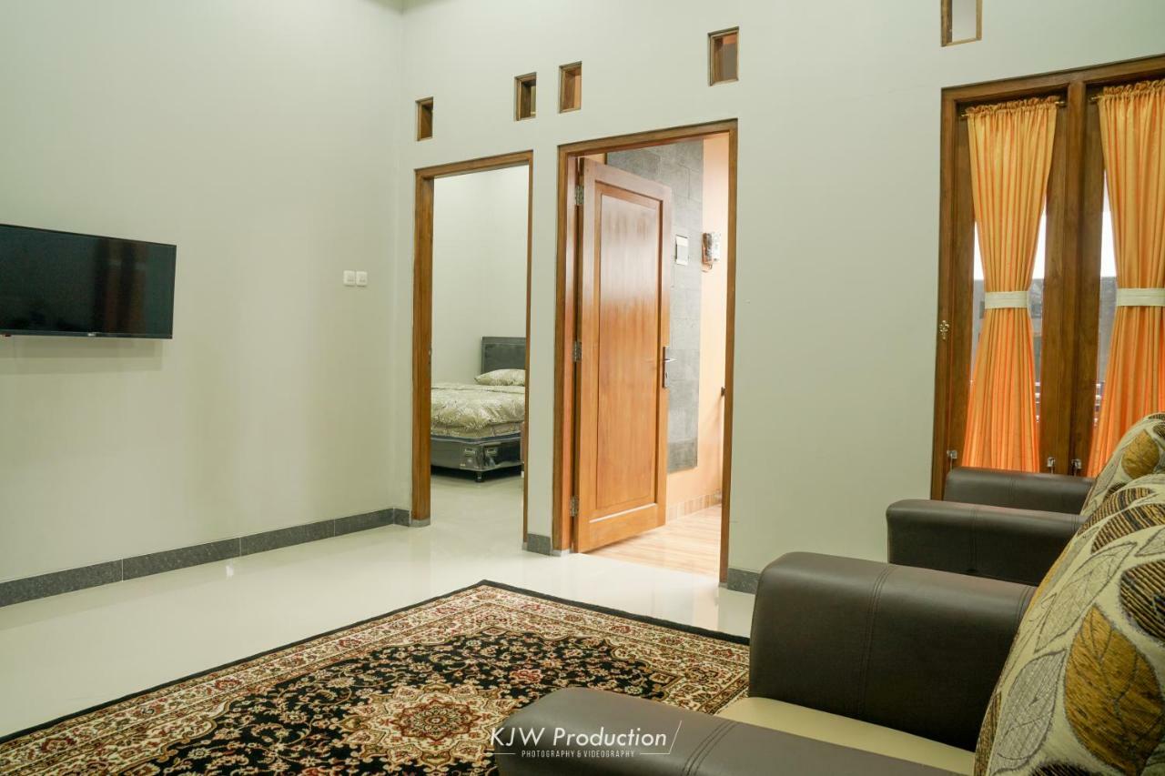 M Stay Guest House Jogja يوغياكارتا المظهر الخارجي الصورة