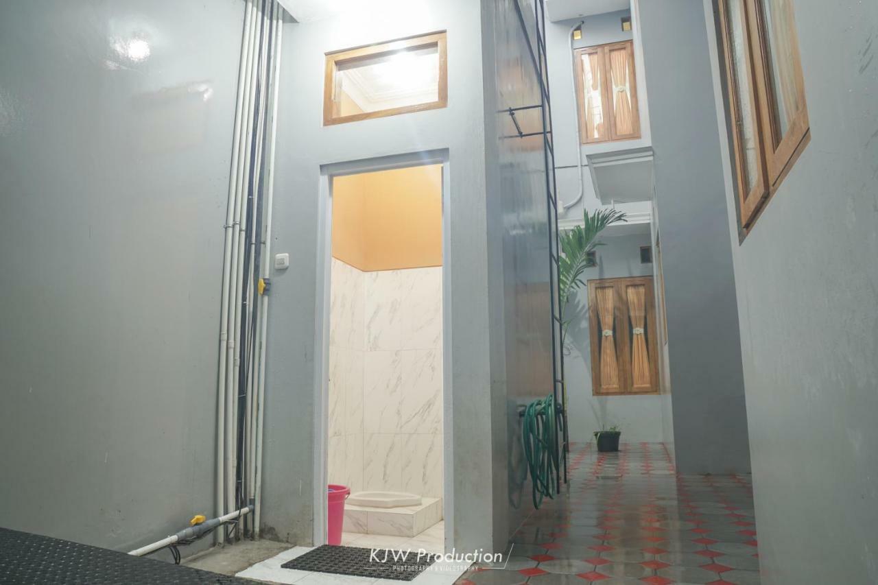 M Stay Guest House Jogja يوغياكارتا المظهر الخارجي الصورة